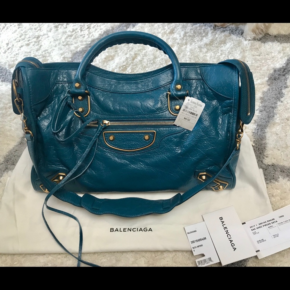 SOLD 🎉🎉🎉 Balenciaga Metallic Edge City bag GHW